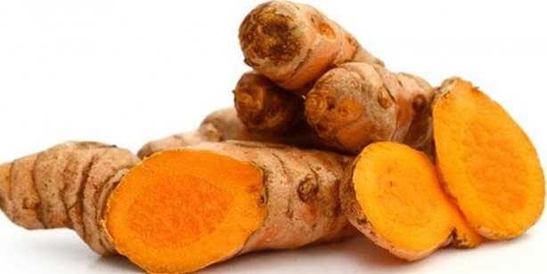 Foto - Gece uyumadan önce zerdeçallı süt içerseniz ne olur? Sonucu görün, bakın neler oluyor: Kimse bu etkilerini bilmiyor! 