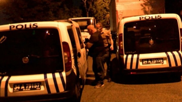 Foto - Gece vakti mezarlıkta yakalandılar! Pes dedirten olay