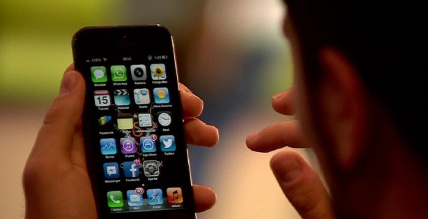 Gece yarısı aldığı mesajla şoke oldu! Mesajla taciz tazminatsız kovulma sebebi