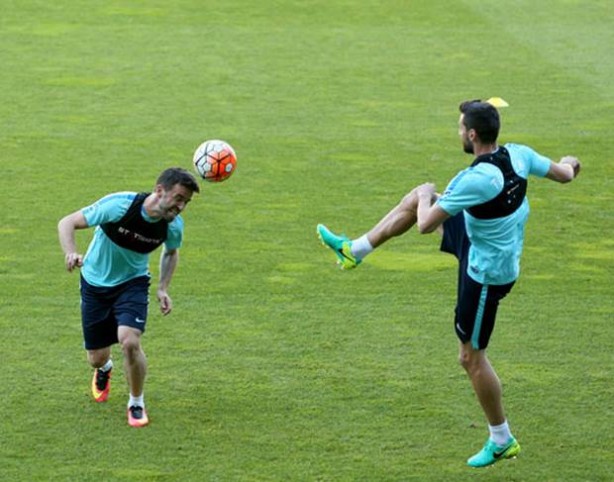 Foto - Gece yarısı Gökhan Gönül bombası!