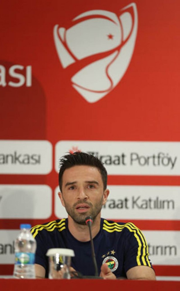 Foto - Gece yarısı Gökhan Gönül bombası!