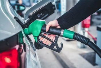 Foto - Gece yarısı motorine büyük zam!