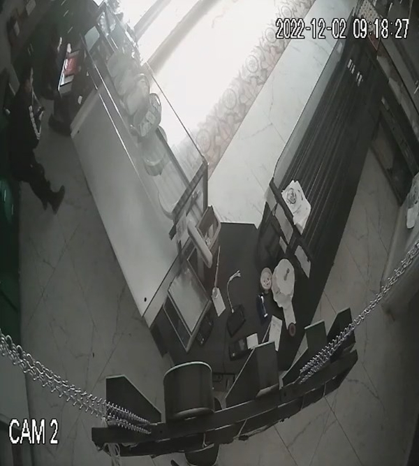 Foto - Gece yarısı peş peşe 3 dükkanı soydular