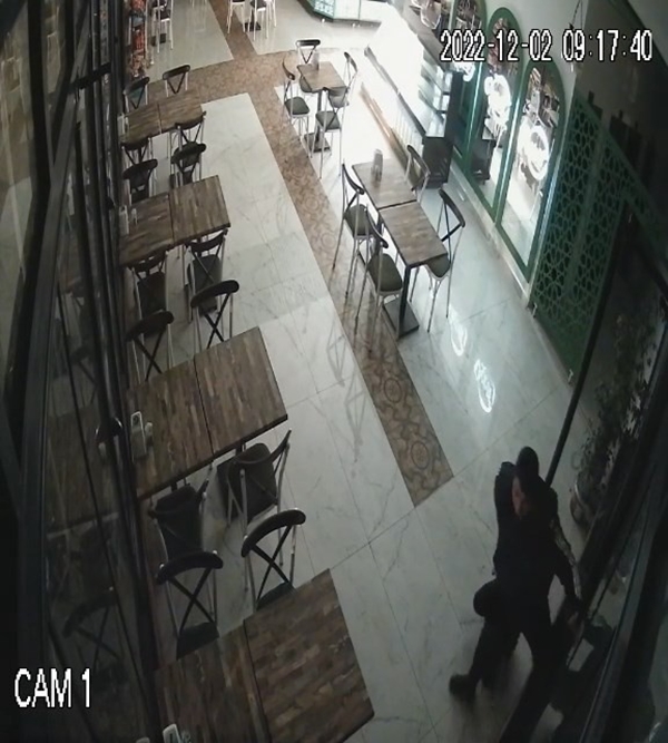 Foto - Gece yarısı peş peşe 3 dükkanı soydular