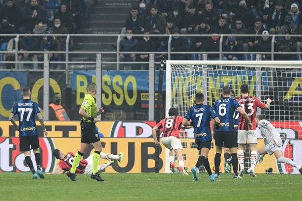 Foto - Gecenin derbisinde gülen taraf Milan oldu