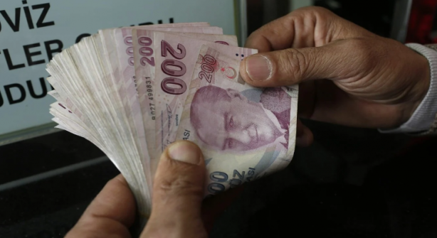 Foto - Geçmiş yıllardaki tahminleri hep doğru çıkan Türk profesör duyurdu: Asgari ücret bu rakama yükselecek