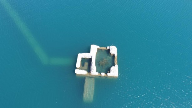 Foto - Geçmişi binlerce yıla dayanıyor! Batık şehirden eser kalmadı