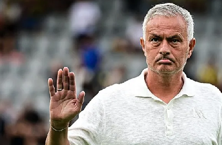 Foto - Geçtiğimiz haftalarda Türkiye'ye gelmişti! Mourinho 3 yıldızın adını verdi! 6 numara operasyonu: Yok artık…