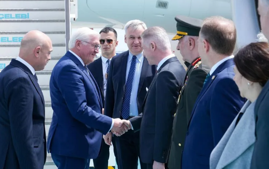 Foto - Gel bakalım Steinmeier! Masada konuşulacak çok konu var