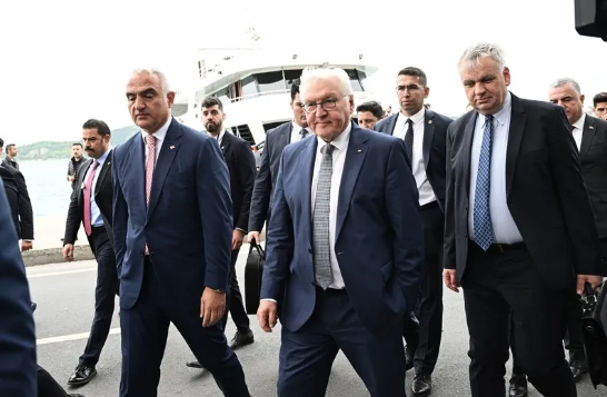 Foto - Gel bakalım Steinmeier! Masada konuşulacak çok konu var