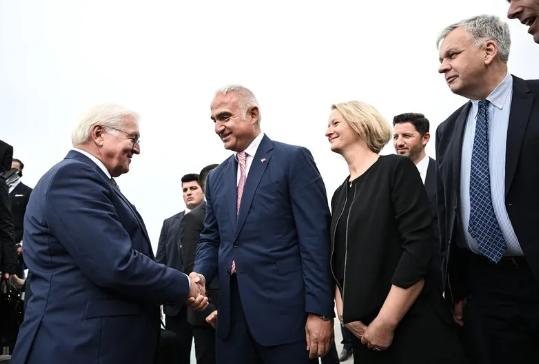Foto - Gel bakalım Steinmeier! Masada konuşulacak çok konu var