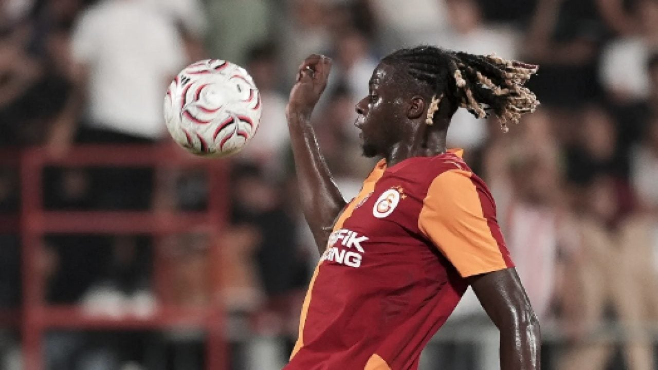 Foto - Geldiği gibi gidiyor: Galatasaray'da yeni transfer takımdan ayrılmak istiyor!