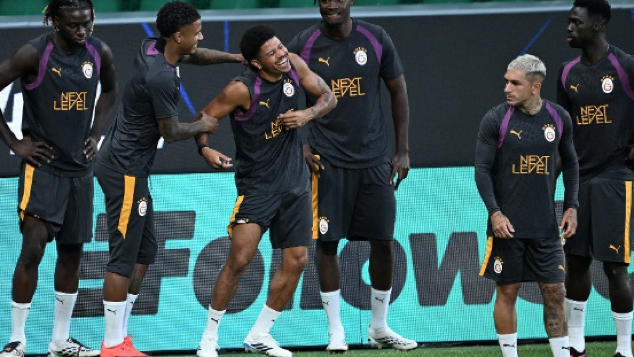Foto - Geldiği gibi gidiyor: Galatasaray'da yeni transfer takımdan ayrılmak istiyor!