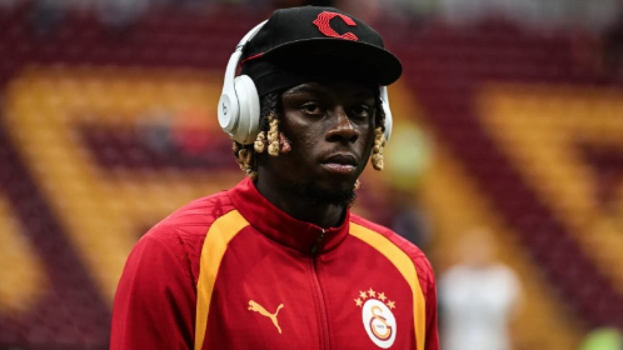 Foto - Geldiği gibi gidiyor: Galatasaray'da yeni transfer takımdan ayrılmak istiyor!