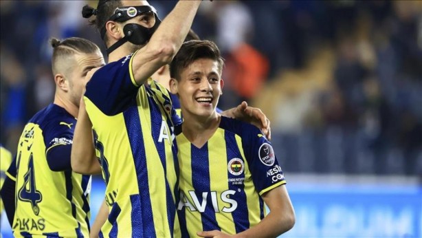 Foto - Gelecek vadeden genç futbolcular açıklandı: Listede bir Türk de var!