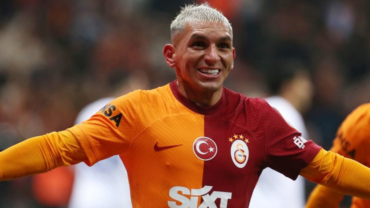 Foto - Gelecek yıl için sinyali verdi! Galatasaray'da Lucas Torreira depremi