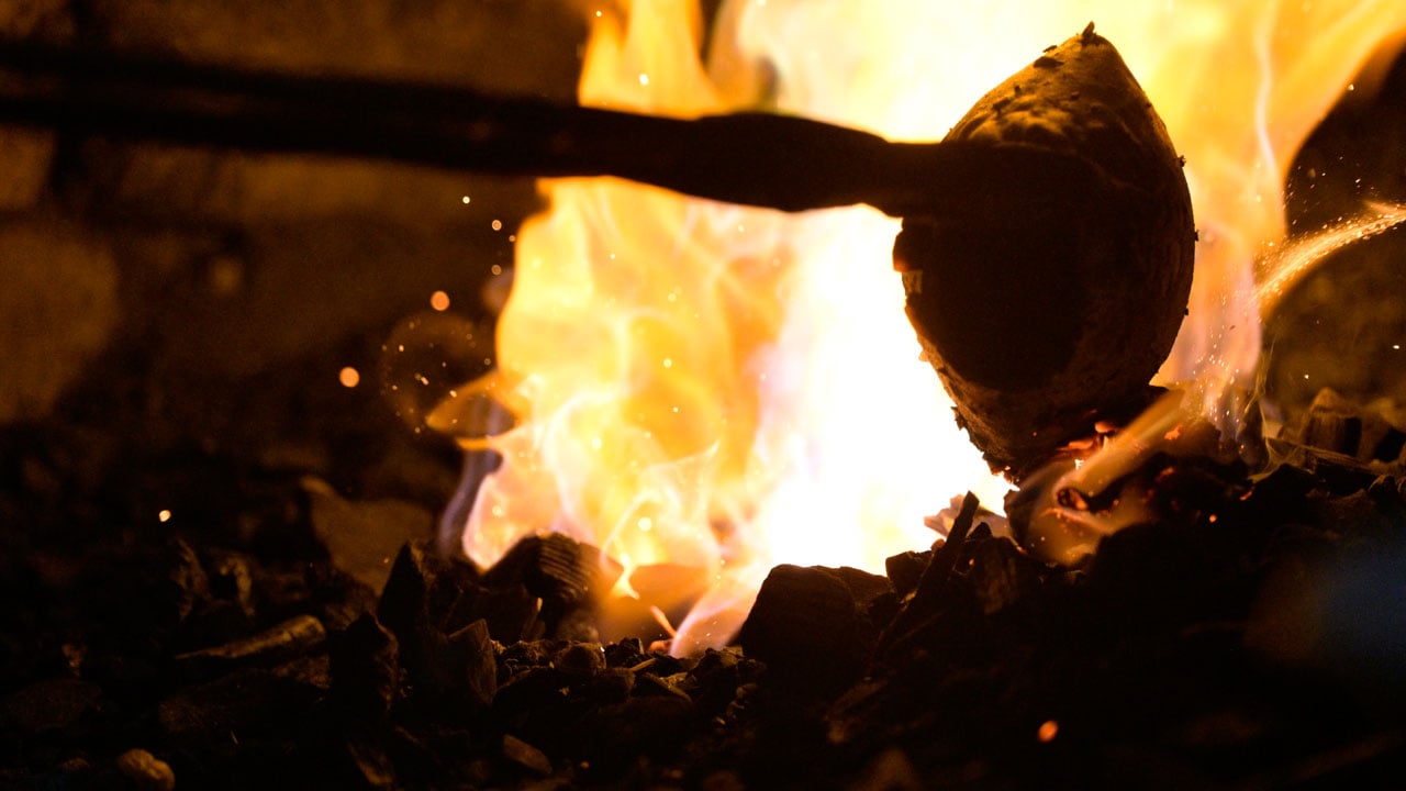 Geleneksel bir zanaat! Bir meslek yok olmasın diye baba–oğul mücadele ediyor