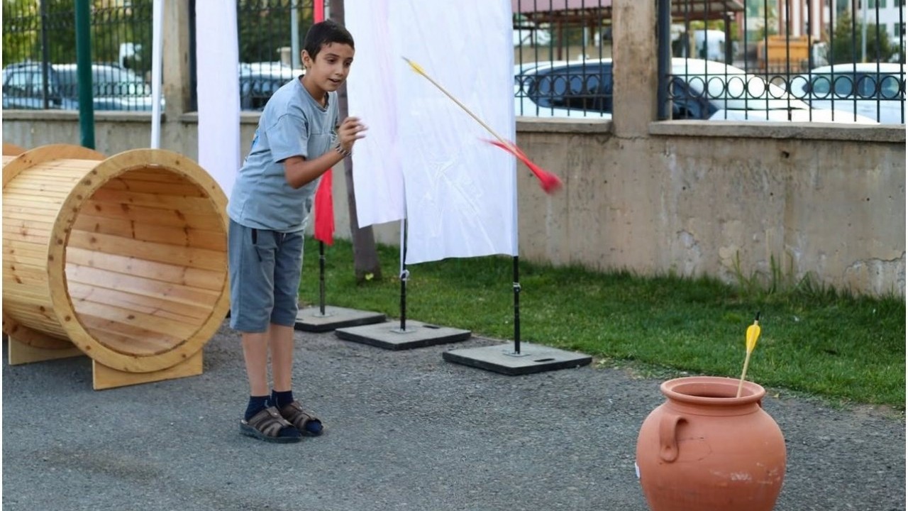 Foto - Geleneksel Oyunlar Tırı Muş'ta