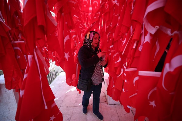 Foto - Gelibolu'nun bayraktarı: Bayraklı baba türbesi 