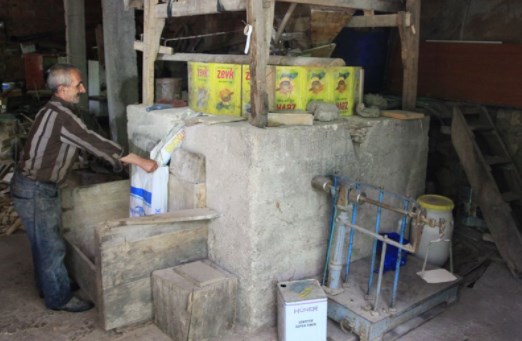 Gelişen teknolojiye adeta kafa tutuyor! Antalya’da merak uyandıran görüntüler