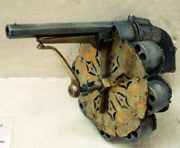 Foto - Gelmiş geçmiş en ilginç silahlar