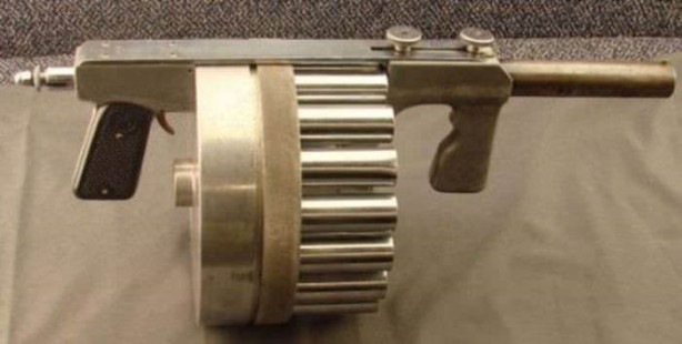 Foto - Gelmiş geçmiş en ilginç silahlar