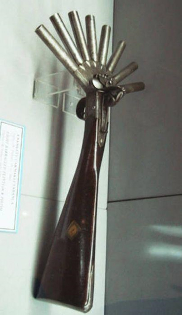 Foto - Gelmiş geçmiş en ilginç silahlar