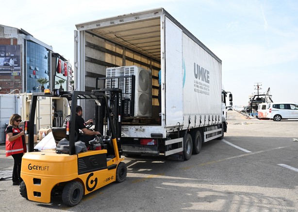 Foto - Gemi yarın yola çıkıyor! Gazzeliler için sahra hastaneleri, ambulans, ilaç ve tıbbi malzeme...