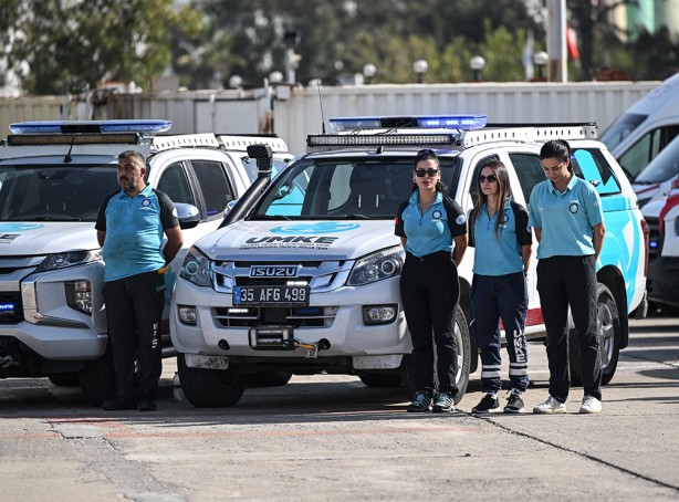 Foto - Gemi yarın yola çıkıyor! Gazzeliler için sahra hastaneleri, ambulans, ilaç ve tıbbi malzeme...