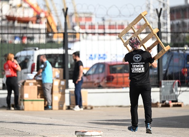 Foto - Gemi yarın yola çıkıyor! Gazzeliler için sahra hastaneleri, ambulans, ilaç ve tıbbi malzeme...