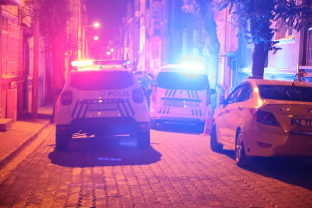 Genç kız göğsünden vurulmuş halde bulundu