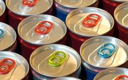 Foto - Gençler deli gibi içiyordu! O içecek insanları sessiz sedasız teker teker öldürüyor