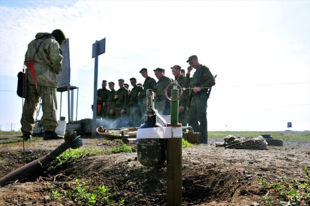 Gençler kaçtı! Putin'in yaşlılar ordusu