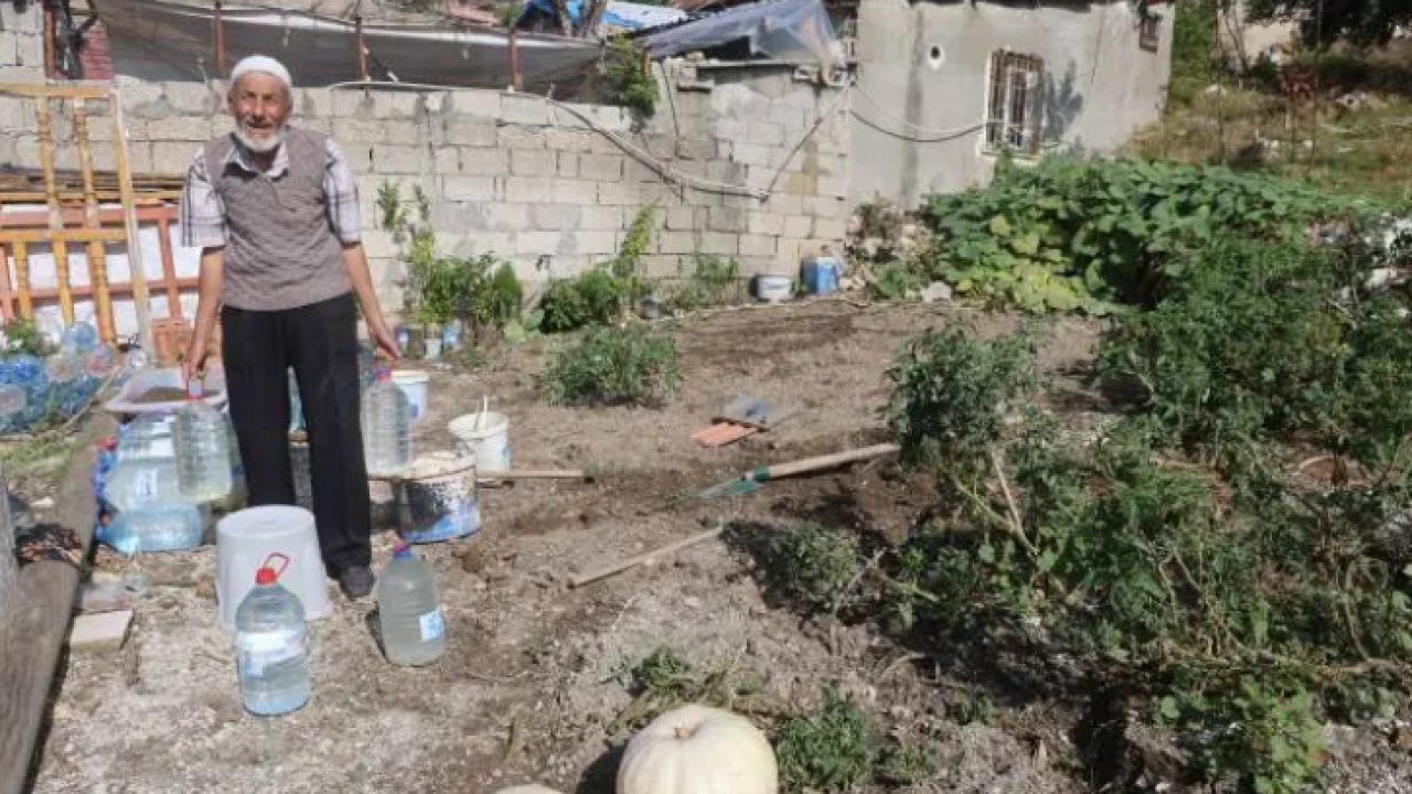 Foto - Gençlere örnek olsun: 90 yaşında yaptığı takdir topladı!