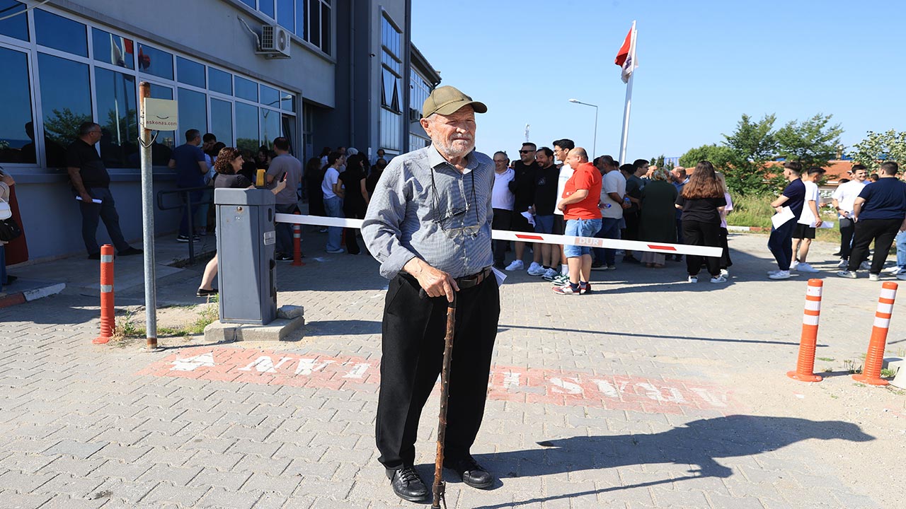 Foto - Gençlere taş çıkarttı! 81 yaşındaki Şevki Kılıç 8. kez YKS'ye girdi