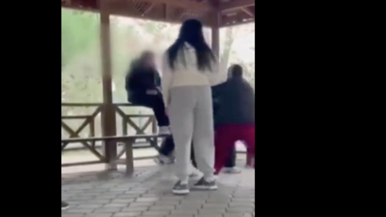 Foto - "Gençlik nereye gidiyor?" dedirten bir görüntü daha! Gerçekten, mideniz bulanacak