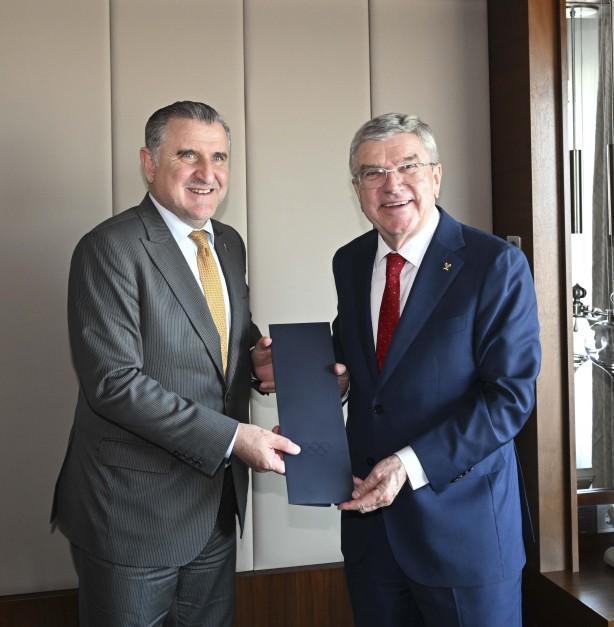 Gençlik ve Spor Bakanı Osman Aşkın Bak'tan kritik görüşme! Tüm detaylar açıklandı...