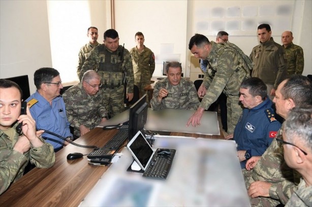 Foto - Genelkurmay Başkanı Akar, Hakkari'de incelemelerde bulundu