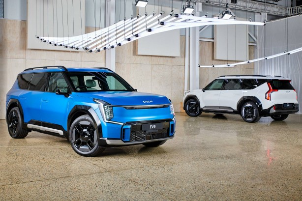 Foto - Geniş ailelere müjde! Kia EV9 Türkiye’ye ezberleri bozmaya geldi! Otomobilin göz alıcı tasarımı ise bir Türk’e ait! Bu devasa aracın fiyatı ne kadar?