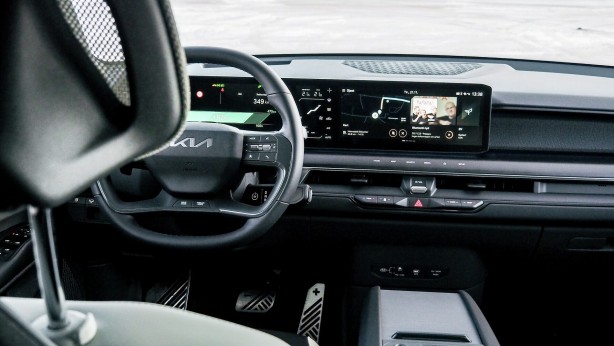 Foto - Geniş ailelere müjde! Kia EV9 Türkiye’ye ezberleri bozmaya geldi! Otomobilin göz alıcı tasarımı ise bir Türk’e ait! Bu devasa aracın fiyatı ne kadar?