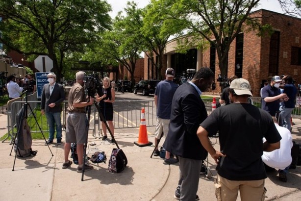 Foto - George Floyd'un cenazesinde dikkat çeken 8 dakika 46 saniye detayı 