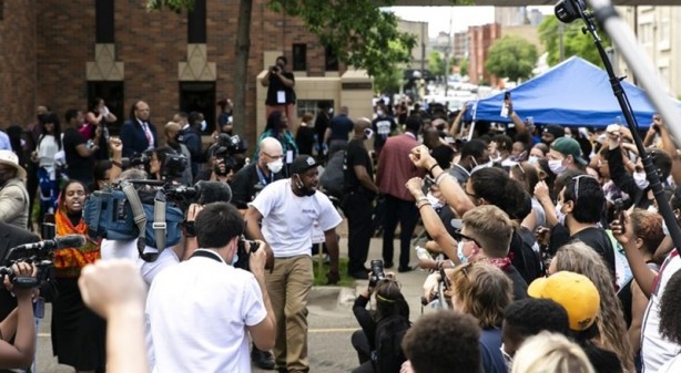 Foto - George Floyd'un cenazesinde dikkat çeken 8 dakika 46 saniye detayı 