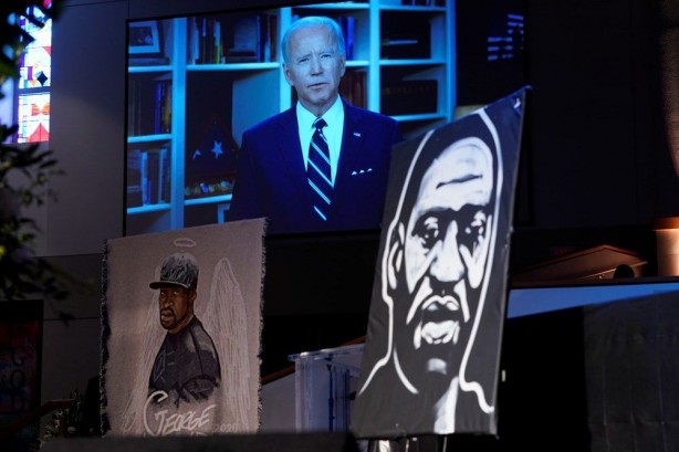 Foto - George Floyd'un cenazesinde dikkat çeken detay