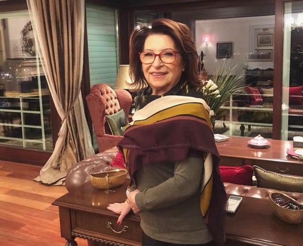 Foto - Yalı Çapkını ve Camdaki Kız nedeniyle tepki alıyordu! Gülseren Budayıcıoğlu'ndan kötü haber