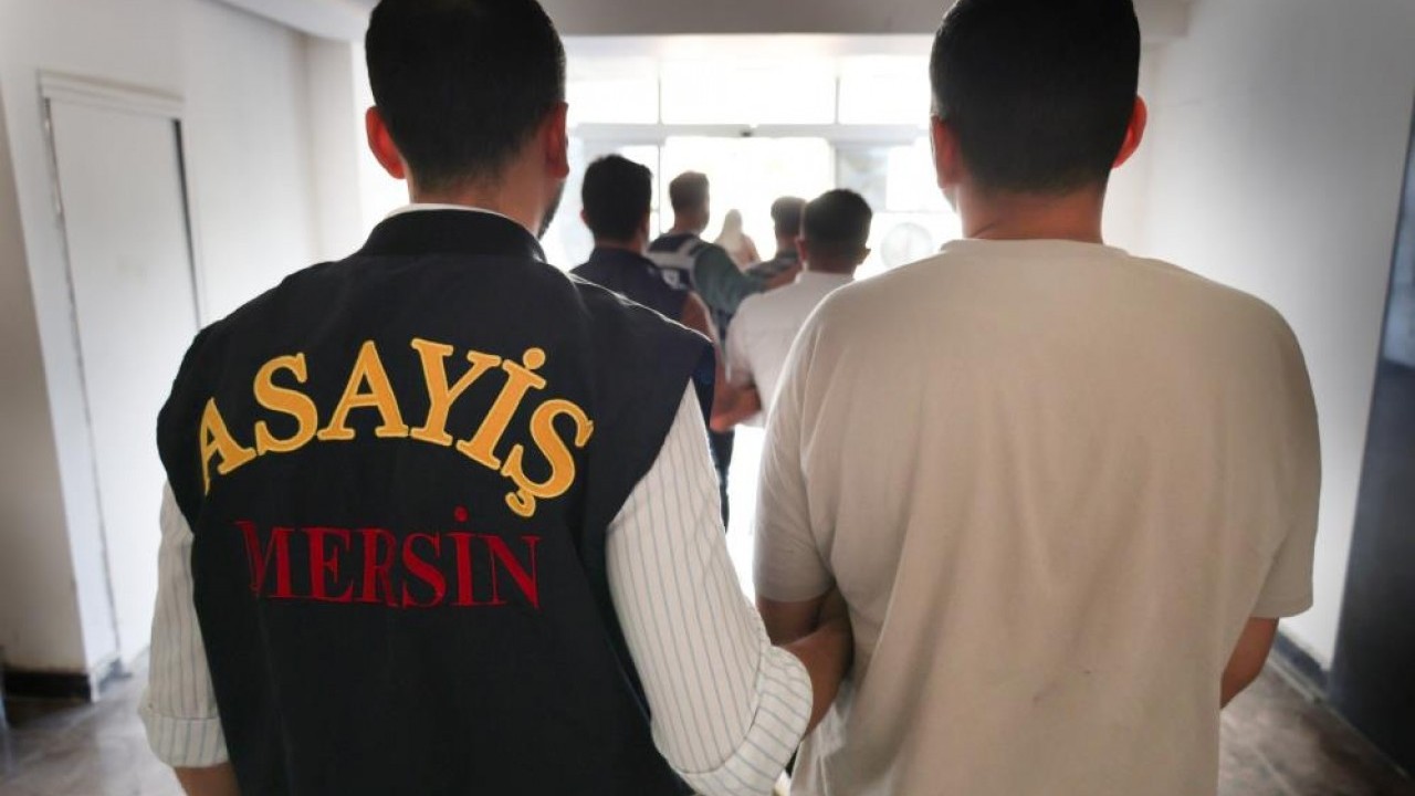 Foto - Gerçek polisleri karşılarında görünce şaşkına döndüler! Çakma polisler neler yapmış neler