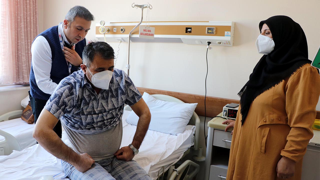 Foto - Gerçek sevginin canlı örneği! 30 yıllık yeni yıl hediyesi olarak bakın ne verdi