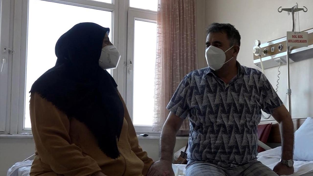 Foto - Gerçek sevginin canlı örneği! 30 yıllık yeni yıl hediyesi olarak bakın ne verdi