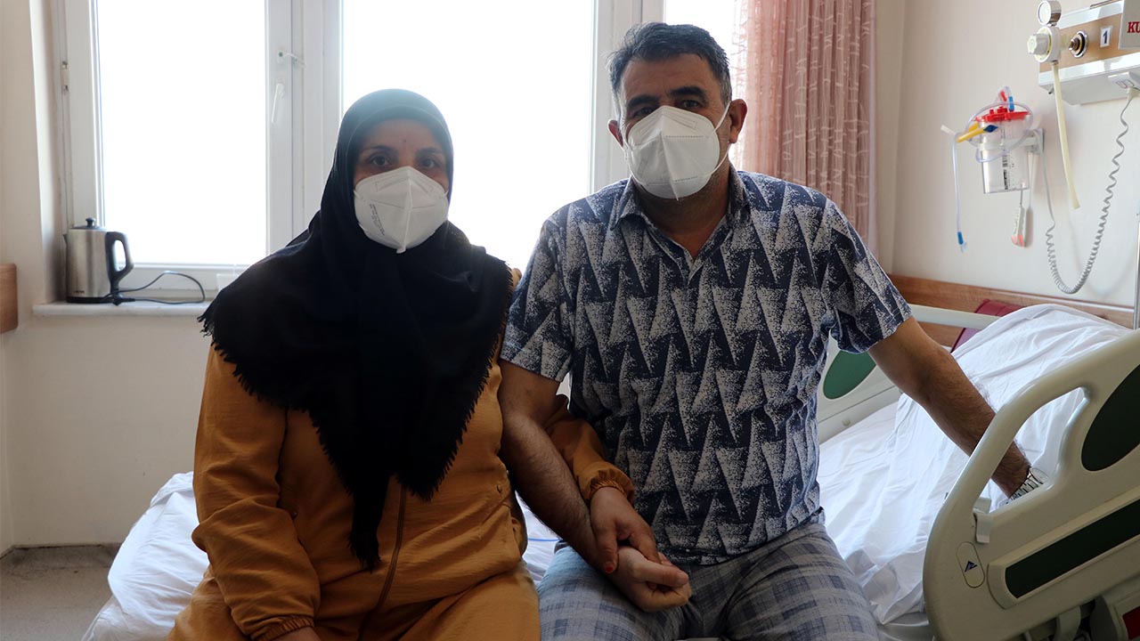 Foto - Gerçek sevginin canlı örneği! 30 yıllık yeni yıl hediyesi olarak bakın ne verdi