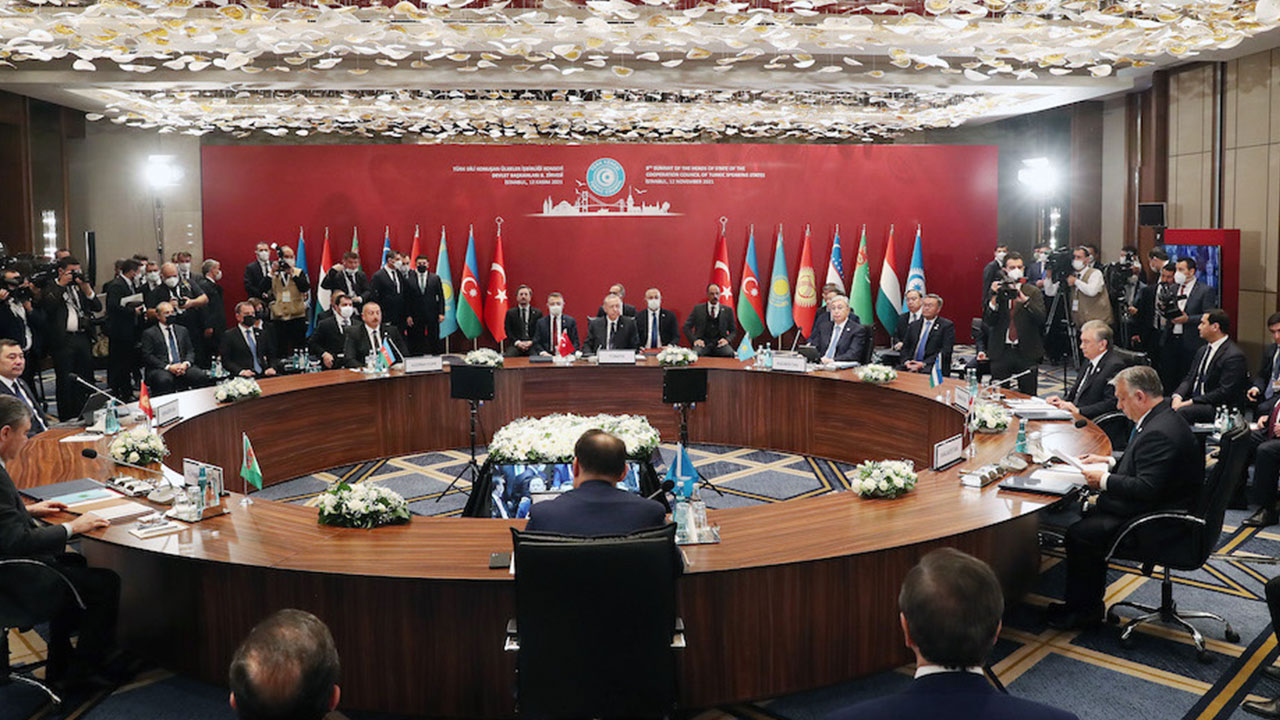 Foto - Gerçekten neler oluyor? Kardeş ülke Kazakistan'dan tartışmalara neden olacak bir karar daha