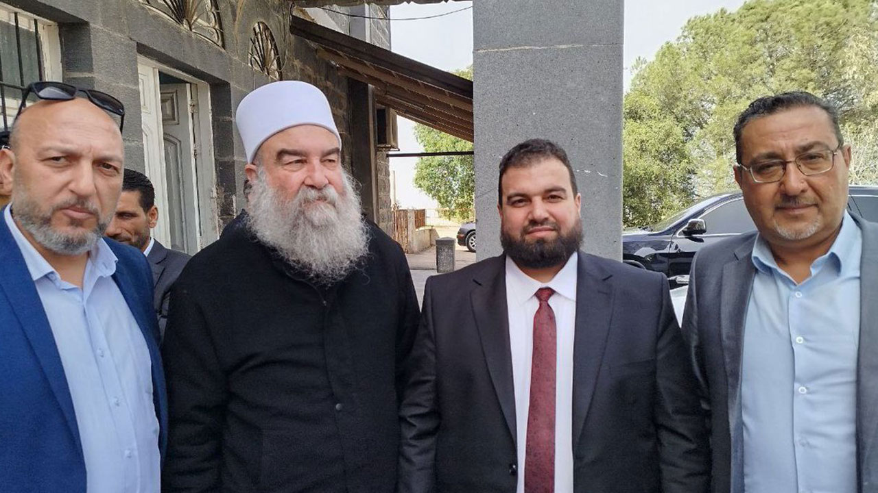 Foto - Gerçekten neler oluyor: Rehin alınan vali istifasını sundu